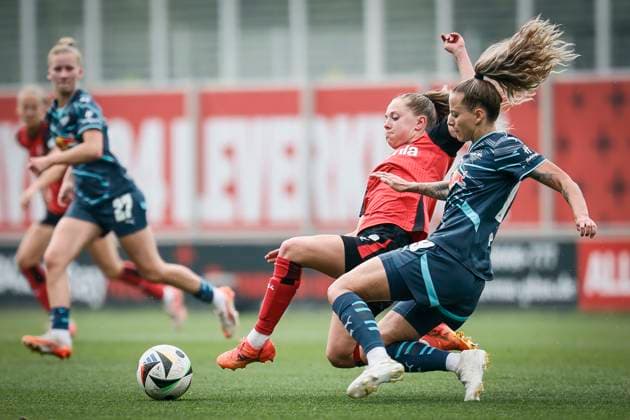 Womens Soccer Bundesliga Bayer 04 Leverkusen RB Leipzig, 03 05 2025 Janou Levels Bayer 04 Leverkusen, 5 and Jenny Hipp RB Leipzig, 19 at the duel Bayer 04 Leverkusen RB Leipzig on matchday 21 of the Google Pixel Womens Bundesliga on 03 05 2025 at Ulrich Haberland Stadium in Leverkusen North Rhine-Westphalia DFL REGULATIONS PROHIBIT ANY USE OF PHOTOGRAPHS AS IMAGE SEQUENCES AND OR QUASI VIDEO Copyright: xBEAUTIFULxSPORTS AxelxKohringx