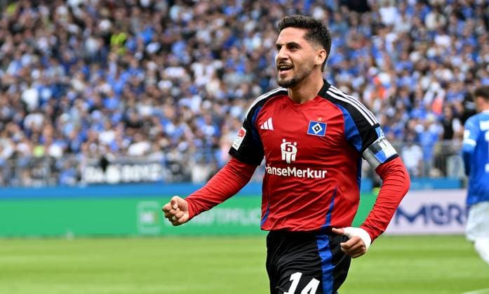 03 05 2025, xfux, Fußball 2 Bundesliga, SV Darmstadt 98 Hamburger SV, v l Torschuetze Torschütze Ludovit Reis Hamburger SV Torjubel, Jubel, Goal celebration, celebrate the goal zum 0 1 jubelnd bejubelt jubelt jubeln Jubel DFL DFB REGULATIONS PROHIBIT ANY USE OF PHOTOGRAPHS as IMAGE SEQUENCES and or QUASI VIDEO Licensing of this image to and or by SV Darmstadt 1898 e V and subsidiaries is not permitted No release of or sale to SV Darmstadt 1898 e V Darmstadt
