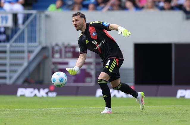03 05 2025, xdcx, Soccer 2 Bundesliga, SV Darmstadt 98 Hamburger SV, emonline, emspor, despor, v l , Goalkeeper Daniel Heuer Fernandes Hamburger SV DFL DFB REGULATIONS PROHIBIT ANY USE OF PHOTOGRAPHS AS IMAGE SEQUENCES AND OR QUASI VIDEO Copyright: HMBxMedia Claus