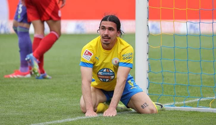Eintracht BS vs Fortuna Düsseldorf Braunschweig, 03 05 2025, Soccer, Season 24 25, 2 Bundesliga, 32 Matchday, Eintracht Braunschweig vs Fortuna Düsseldorf, Picture shows Rayan Philippe BTSV, 9 Braunschweig