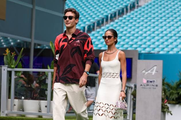 George Russell Mercedes AMG Petronas with partner Carmen Montero Mundt in the paddock, Grand Prix of Miami, Motorsport, Men, Formula 1, Sprint, 03 05 2025 Miami Florida USA Copyright: xkolbert-press ChristianxKolbertx