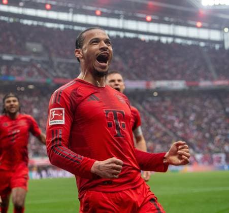 Football, Men, 1 Bundesliga, Season 2024 25 32 Matchday , RB Leipzig FC Bayern Munich, Leroy Sane FC Bayern , Cheers after goal to 2 3, 03 05 2025, Copyright: xSebastianxRäppold MatthiasxKochx