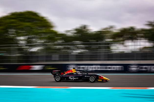 AUTO - F1 ACADEMY 2025 - MIAMI 21 PALMOWSKI Alisha (gir), Campos Racing, Supporter by Red Bull Racing, Tatuus F4-T421, action during the 3rd round of the 2025 F1 Academy Championship from May 2 to 4, 2025 on the Miami International Autodrome, in Miami Gardens, Florida, United States of America - Miami GardensUnited States  Copyright: xEricxAlonsox