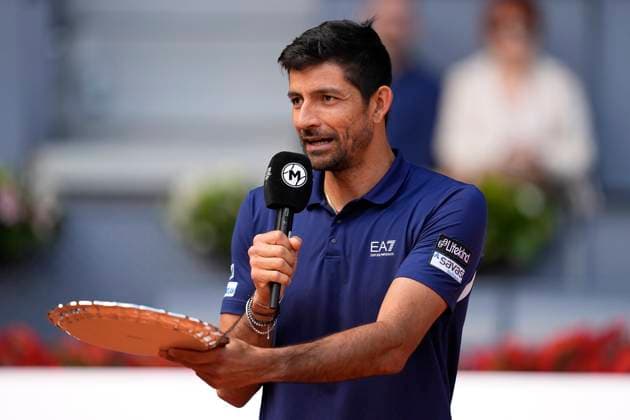 May 3, 2025, Madrid, Madrid, Spain: Marcelo Arevalo of El Salvador attends with the second place trophies after losing doubles with Mate Pavic of Croatia against Horacio Zeballos of Argentina and Marcel Granollers of Spain during the Men DoubleÃ¢â‚¬â ¢s Final of Mutua Madrid Open 2025 - ATP, Tennis Herren Masters 1000 celebrated at Caja Magica on May 03, 2025 in Madrid, Spain. Madrid Spain - ZUMAa181 20250503_zaa_a181_097 Copyright: xOscarxJ.xBarrosox