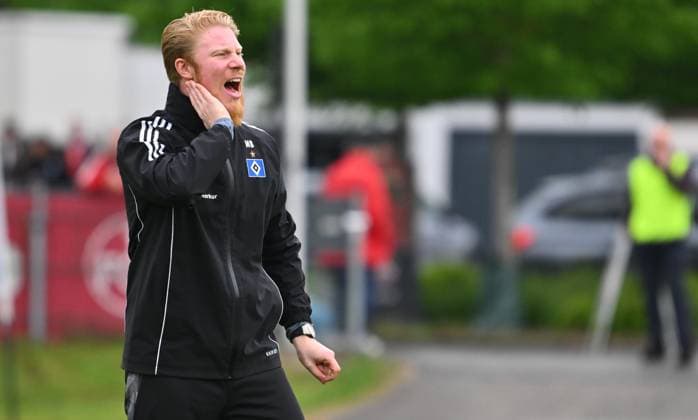 03 05 2025 Soccer Season 2024 2025 2 Women Soccer Bundesliga 24 Matchday 1 FC Nürnberg FCN Club Clubfrauen Hamburger SV Hamburg HSV Sportfoto Zink xwoxzix Marwin Bolz Coach Hamburger SV calls screams yells