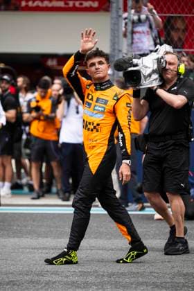 F1 - MIAMI GRAND PRIX 2025 NORRIS Lando (gbr), McLaren F1 Team MCL39, portrait during the Formula 1 Crypto.com Miami Grand Prix 2025, 6th round of the 2025 FIA Formula One World Championship, WM, Weltmeisterschaft from May 2 to 4, 2025 on the Miami International Autodrome, in Miami Gardens, Florida, United States of America - Miami GardensUnited States  Copyright: xCharlyxLopezx
