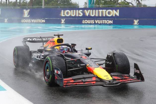 Max Verstappen Oracle Red Bull Racing in the rain, Grand Prix of Miami, Motorsport, Men, Formula 1, Sprint, 03 05 2025 Miami Florida USA Copyright: xkolbert-press ChristianxKolbertx