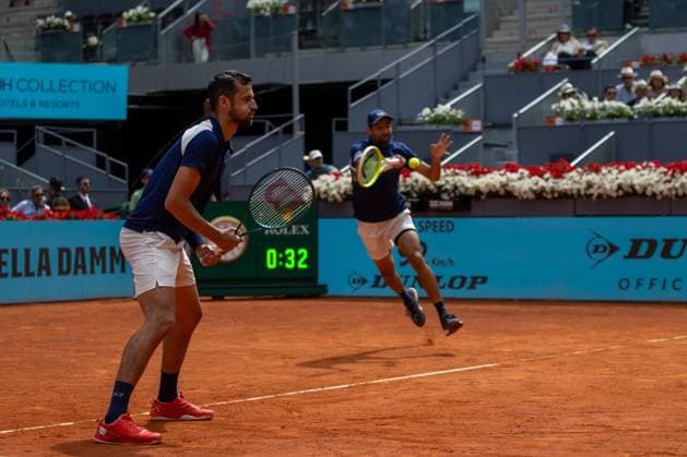 Men s doubles final on Matchday 12 of the Mutua Madrid Open at La Caja Mágica - 03 May 2025 Marcelo Arévalo (R) of El Salvador and Mate Pavic (L) of Croatia play Marcel Granollers of Spain and Horacio Zeballos of Argentina (not pictured) in the men s doubles final on matchday 12 of the Mutua Madrid Open at La Caja Mágica. Final score: 6-4, 6-4 for Granollers and Zeballos Madrid Spain Copyright: xDavidxCanalesx xSOPAxImagesx DCFinaldoblesMascOpenMadrid1MAYO-03
