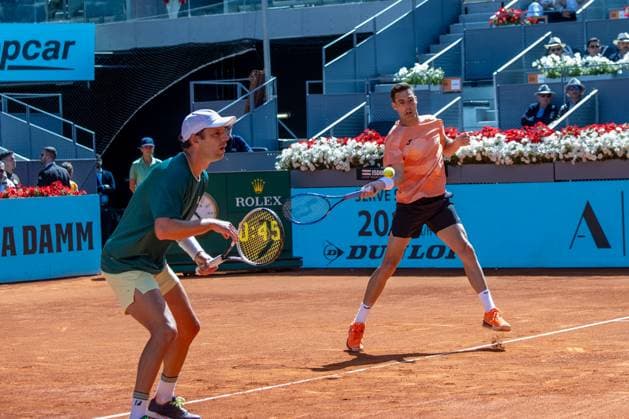 Men s doubles final on Matchday 12 of the Mutua Madrid Open at La Caja Mágica - 03 May 2025 Spain s Marcel Granollers (R) and Argentina s Horacio Zeballos (L) play against Marcelo Arévalo of El Salvador and Mate Pavic of Croatia (not pictured) in the men s doubles final on Matchday 12 of the Mutua Madrid Open at La Caja Mágica. Final score: 6-4, 6-4 for Granollers and Zeballos Madrid Spain Copyright: xDavidxCanalesx xSOPAxImagesx DCFinaldoblesMascOpenMadrid1MAYO-11