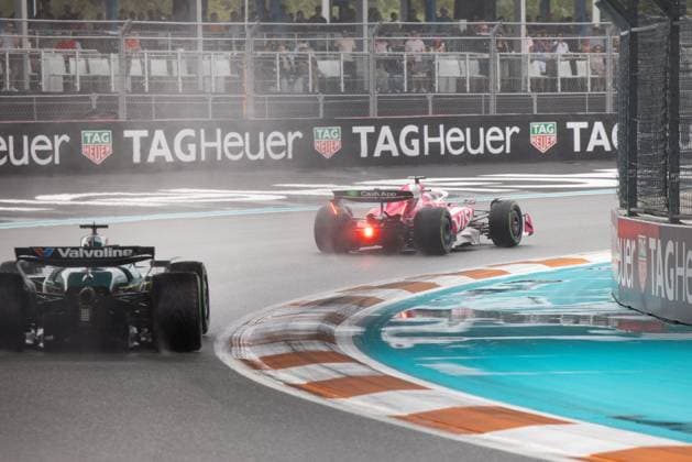 Formula 1 Crypto.com Miami Grand Prix 2025, Joe Pinchin OVERTAKE MAXPPP - Miami 03 05 2025 06 HADJAR Isack (fra), Racing Bulls, action during the Formula 1 Crypto.com Miami Grand Prix 2025, the 6th round of the 2025 FIA Formula 1 World Championship, WM, Weltmeisterschaft on the Miami International Autodrome from May 1 to 4, 2025, in Miami, United States Miami United States  Copyright: xOVERTAKE MAXPPPxJoexPinchinx OVT202505033330 OVT202505033330
