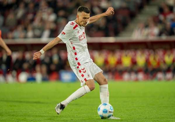 Dejan Ljubicic 1 FC Koeln, 7 1 FC Köln SSV Jahn Regensburg, 03 05 2025 Football, 2 Bundesliga, RheinEnergieStadion Köln DFL regulations prohibit any use of photographs as image sequences and or quasi video Copyright: HMBxMedia xMarcoxBader