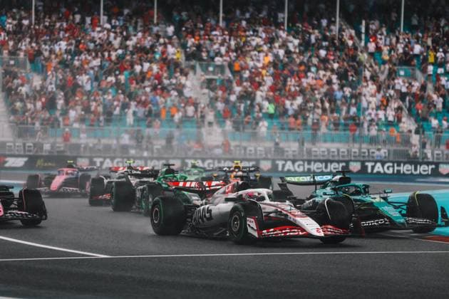 F1 - MIAMI GRAND PRIX 2025 31 OCON Esteban (fra), Haas F1 Team VF-25 Ferrari, action during the Formula 1 Crypto.com Miami Grand Prix 2025, 6th round of the 2025 FIA Formula One World Championship, WM, Weltmeisterschaft from May 2 to 4, 2025 on the Miami International Autodrome, in Miami Gardens, Florida, United States of America - Miami GardensUnited States  Copyright: xANTONINxVINCENTx
