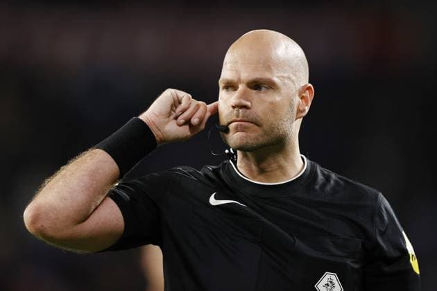 Football, FIFA excludes referee Rob Dieperink from World Cup, archive pictures