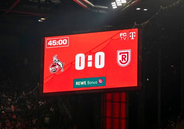 Scoreboard at half-time 0 0 1 FC Köln SSV Jahn Regensburg, 03 05 2025 Football, 2 Bundesliga, RheinEnergieStadion Köln DFL regulations prohibit any use of photographs as image sequences and or quasi video Copyright: HMBxMedia xMarcoxBader