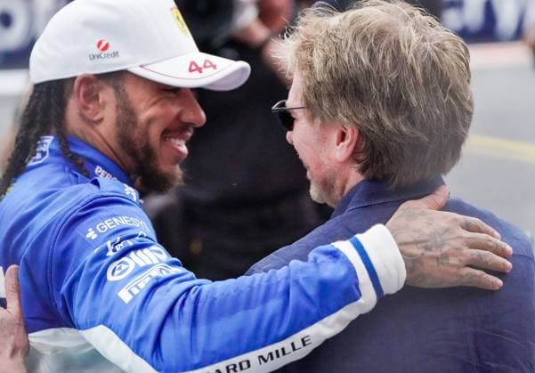May 3, 2025, Miami, Florida, USA: Lewis Hamilton (GBR)(44) (L) of Scuderia Ferrari and director Jerry Bruckheimer after the Sprint Race ahead of the 2025 F1 Grand Prix of Miami at Miami International Autodrome. Miami USA - ZUMAw109 20250503_fap_w109_007 Copyright: xDebbyxWongx