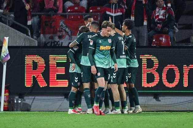 03 05 2025, Soccer, 2 Bundesliga, 32 Matchday Season 2024 2025, 1 FC Köln Jahn Regensburg, Noah Ganaus SSV Jahn Regensburg is happy about the goal for 1 1, xRHR PHOTO TKx Copyright: RHR-FOTOx RHR-FOTO TK