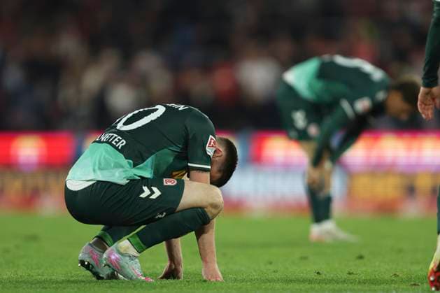 Christian Kuehlwetter SSV Jahn Regensburg is disappointed during the 2 Bundesliga match between 1 FC Köln and Jahn Regensburg at RheinEnergieStadion on May 03, 2025 in Cologne, Germany Photo by Oliver Kaelke DeFodi Images Christian Kuehlwetter SSV Jahn Regensburg looks dejected during the 2 Bundesliga match between 1 FC Köln and Jahn Regensburg at RheinEnergieStadion on May 3, 2025 in Cologne, Germany Photo by Oliver Kaelke DeFodi Images DFB DFL REGULATIONS PROHIBIT ANY USE OF PHOTOGRAPHS AS IMAGE SEQUENCES AND OR QUASI VIDEO Photo by Oliver Kaelke DeFodi Images