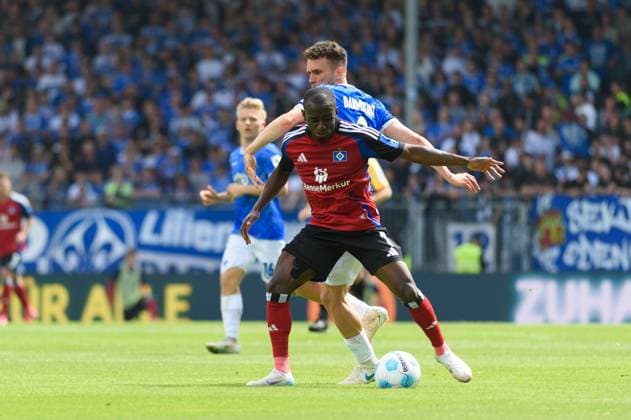 Jean-Luc Dompe (7 Hamburger SV) during the 2. Bundesliga match between SV Darmstadt 98 and Hamburger SV at Stadion am Böllenfalltor, Darmstadt, Germany. (Sven Beyrich SPP)  Copyright: xSvenxBeyrich SPPx spp-en-SvBe-20250503-D4S_0995