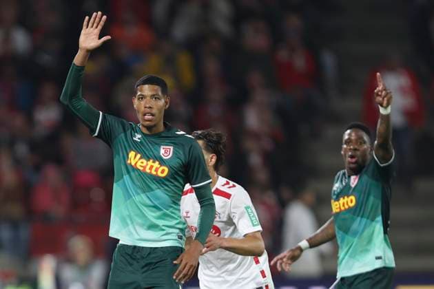 Noah Ganaus SSV Jahn Regensburg gestures, gestures during the 2 Bundesliga match between 1 FC Köln and Jahn Regensburg at RheinEnergieStadion on May 03, 2025 in Cologne, Germany Photo by Oliver Kaelke DeFodi Images Noah Ganaus SSV Jahn Regensburg gestures during the 2 Bundesliga match between 1 FC Köln and Jahn Regensburg at RheinEnergieStadion on May 3, 2025 in Cologne, Germany Photo by Oliver Kaelke DeFodi Images DFB DFL REGULATIONS PROHIBIT ANY USE OF PHOTOGRAPHS AS IMAGE SEQUENCES AND OR QUASI VIDEO Photo by Oliver Kaelke DeFodi Images