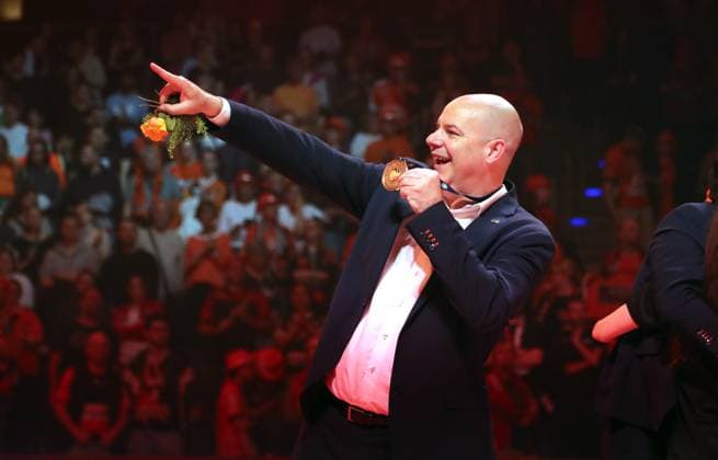 Coach Joel Banks with gold medal cheers, Berlin Recycling Volleys team are German champions Jubilation Emotion Joy Award ceremony Sport Volleyball Bundesliga Mens Play Off Final 3 Match Season 2024 2025 03 05 2025 BR Volleys Berlin BRV vs SVG Lüneburg