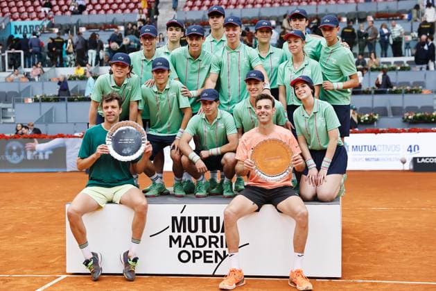 (L-R) Horacio Zeballos (ARG), Marcel Granollers (ESP), ball person s, MAY 3, 2025 - Tennis : Horacio Zeballos and Marcel Granollers celebrate with the winner s plate at the awards ceremony after winning Doubles Final match against Marcelo Arevalo and Mate Pavic pair on the ATP, Tennis Herren tour Masters 1000 tournaments Mutua Madrid Open tennis tournament at the Caja Magica in Madrid, Spain. Noxthirdxpartyxsales  (289433656)