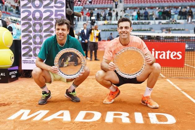 (L-R) Horacio Zeballos (ARG), Marcel Granollers (ESP), MAY 3, 2025 - Tennis : Horacio Zeballos and Marcel Granollers celebrate with the winner s plate at the awards ceremony after winning Doubles Final match against Marcelo Arevalo and Mate Pavic pair on the ATP, Tennis Herren tour Masters 1000 tournaments Mutua Madrid Open tennis tournament at the Caja Magica in Madrid, Spain. Noxthirdxpartyxsales  (289433660)