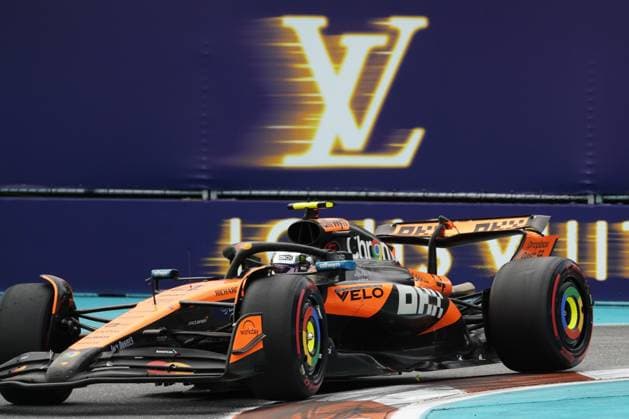 (250504) -- MIAMI, May 4, 2025 -- McLaren s driver Lando Norris of Britain drives during the qualifying session of the Formula One Miami Grand Prix at Miami International Autodrome in Miami, United States, May 3, 2025. ) (SP)U.S.-MIAMI-FORMULA 1-QUALIFYING WuxXiaoling 