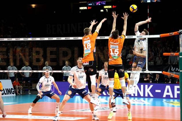 DEU, DVV, 1 VBL, BR Volleys vs Lueneburg, 03 05 2025, Max Schmeling Halle, Berlin, DEU, DVV, 1 VBL, BR Volleys vs Lueneburg, in the picture Florian Krage BR Volleys 18 , Moritz Reichert BR Volleys 15 , Theo Mohwinkel Lueneburg 8 nordphotoxGmbHx xEngler nph00076