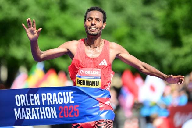 Bilder des Jahres 2025, Sport 05 Mai Sport Themen der Woche KW18 Runner Lemi Berhanu Hayle from Ethiopia won the ORLEN Prague Marathon 2025, in Prague, Czech Republic, on May 4, 2025. (CTKxPhoto MichalxKamaryt) CTKPhotoP2025050402310  CTKPhotoP2025050402310