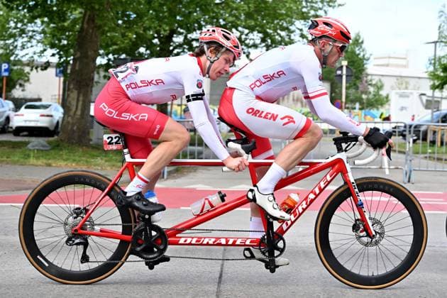 Poland MB para-cycling athlete Maciej Wojcik and pilote Michal Podlaski pictured in action during the road races at the UCI Para-Cycling Road World Cup event, Saturday 03 May 2025, in Brugge. The UCI Para-Cycling Road World Cup takes place from 01 to 04 May in Oostende and Brugge. LUCxCLAESSEN  x122629261x