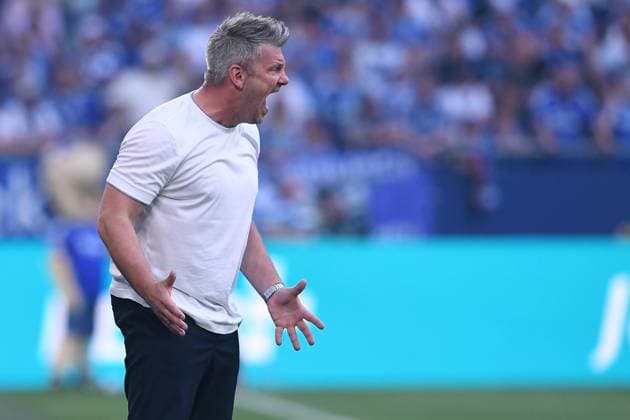 Soccer 2 Bundesliga 32 Matchday FC Schalke 04 SC Paderborn 07 on 02 05 2025 at the Veltins Arena in Gelsenkirchen Lukas Kwasniok Coach Head Coach Paderborn DFL regulations prohibit any use of photographs as image sequences and or quasi video xRx