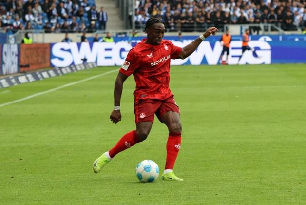 04 05 2025, Football, Men, 2 Bundesliga, Season 2024 2025, Karlsruher SC 1 FC Kaiserslautern, Frank Ronstadt 1 FC Kaiserslautern Karlsruhe BBBank Wildpark Baden Württemberg Germany EN Copyright: xSebastianxBachx