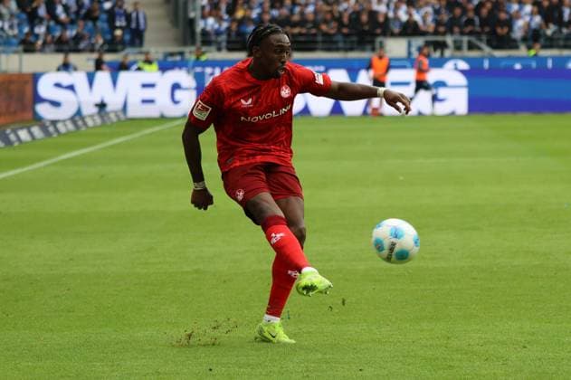 04 05 2025, Football, Men, 2 Bundesliga, Season 2024 2025, Karlsruher SC 1 FC Kaiserslautern, Frank Ronstadt 1 FC Kaiserslautern Karlsruhe BBBank Wildpark Baden Württemberg Germany EN Copyright: xSebastianxBachx