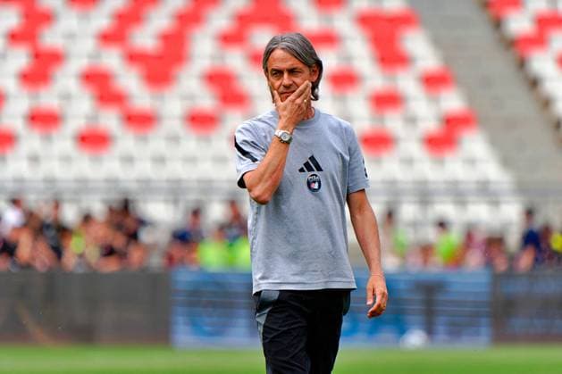 CALCIO - Serie B - SSC Bari vs AC Pisa coach Filippo Inzaghi of Pisa during SSC Bari vs AC Pisa, Italian soccer Serie B match in Bari, Italy, May 04 2025 Bari Italy  Copyright: xIPAxSport ABACAx