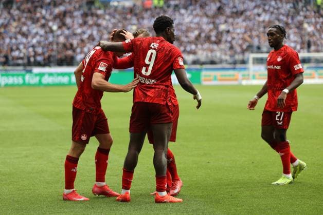 04 05 2025, Football, Men, 2 Bundesliga, Season 2024 2025, Karlsruher SC 1 FC Kaiserslautern, Goal celebration to 2 2, Goalscorer Daniel Hanslik 1 FC Kaiserslautern Karlsruhe BBBank Wildpark Baden Württemberg Germany EN Copyright: xSebastianxBachx