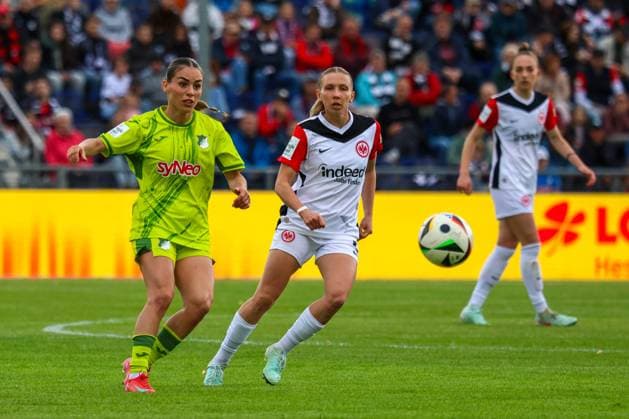 Frankfurt, Germany 04 May 2025 1 BL Women 2024 2025 Eintracht Frankfurt vs TSG Hoffenheim In the picture from left in duel Ereleta Memeti TSG Hoffenheim and Elisa Senß Senss Eintracht Frankfurt DFB regulations prohibit any use of photographs as image sequences and or quasi video Stadion am Brentanobad Hessen Copyright: xFotostandx xFantinix