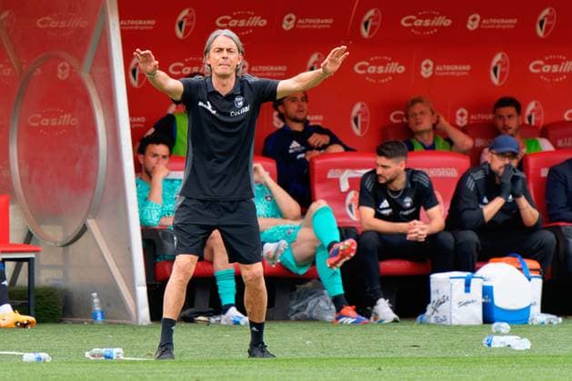coach Filippo Inzaghi of Pisa during SSC Bari vs AC Pisa, Italian soccer Serie B match in Bari, Italy, May 04 2025  Copyright: xEmmanuelexMastrodonato IPAxSportx xipa-agency.netx xx IPA_57245703 IPA_Agency_IPA57245703