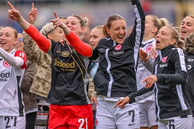 GER, Frankfurt, Eintracht Frankfurt vs TSG Hoffenheim, Google Pixel Bundesliga, Fußball, DFB, Spielzeit 2024 2025, Stadion am Bretanobad, 21 Spieltag, im Bild Eintracht Frankfurt jubilates after the victory against Hoffenheim, Lara Prasnikar Eintracht Frankfurt Frauen 7 DFB DFL REGULATIONS PROHIBIT ANY USE OF PHOTOGRAPHS AS IMAGE SEQUENCES AND OR QUASI VIDEO, 04 05 2025, Copyright: HMBxMedia HendrikxHamelau