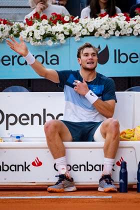 Mutua Madrid Open 2025 Jack Draper of Great Britain reacts after losing the first set against Casper Ruud of Norway during the Men s Singles Final during the Mutua Madrid Open 2025 tournament celebrated at La Caja Magica on May 04, 2025 in Madrid, Spain. Madrid La Caja Magica Madrid Spain Copyright: xAlbertoxGardinx AGardin_20250504_Mutua_Madrid_Open_0611