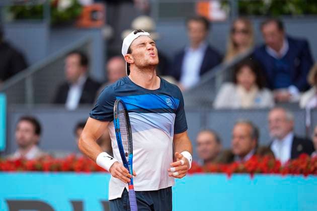 May 4, 2025, Madrid, Madrid, Spain: Jack Draper of Great Britain laments against Casper Ruud of Norway during the Men Singles Final of Mutua Madrid Open 2025 - ATP, Tennis Herren Masters 1000 celebrated at Caja Magica on May 04, 2025 in Madrid, Spain. Madrid Spain - ZUMAa181 20250504_zaa_a181_293 Copyright: xOscarxJ.xBarrosox