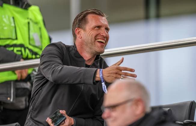 GER, Frankfurt, Eintracht Frankfurt vs TSG Hoffenheim, Google Pixel Bundesliga, Football, DFB, Season 2024 2025, Stadion am Bretanobad, 21 Matchday, in the picture Markus Krösche Chief Sports Officer Eintracht Frankfurt DFB DFL REGULATIONS PROHIBIT ANY USE OF PHOTOGRAPHS AS IMAGE SEQUENCES AND OR QUASI VIDEO, 04 05 2025, Copyright: HMBxMedia HendrikxHamelau