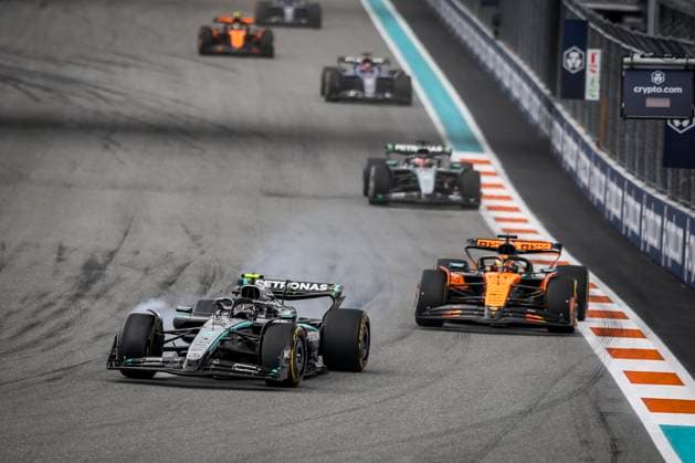 F1 - MIAMI GRAND PRIX 2025 12 KIMI ANTONELLI Andrea (ita), Mercedes AMG F1 Team W16, 04 NORRIS Lando (gbr), McLaren F1 Team MCL39, action during the Formula 1 Crypto.com Miami Grand Prix 2025, 6th round of the 2025 FIA Formula One World Championship, WM, Weltmeisterschaft from May 2 to 4, 2025 on the Miami International Autodrome, in Miami Gardens, Florida, United States of America - Miami GardensUnited States Copyright: xXavixBonillax