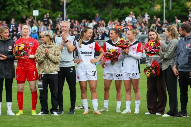 Frankfurt, Germany 04 May 2025 1 BL Women 2024 2025 Eintracht Frankfurt vs TSG Hoffenheim In the picture from left the second goalkeeper Stina Johannes Eintracht Frankfurt , Tanja Pawollek Eintracht Frankfurt , center in the picture, Carlotta Wamser Eintracht Frankfurt , Sophie Nachtigall Eintracht Frankfurt , Barbara Dunst Eintracht Frankfurt and Anna Aehling Eintracht Frankfurt at the farewell ceremony of the Eintracht Frankfurt DFB regulations prohibit any use of photographs as image sequences and or quasi video Stadion am Brentanobad Hessen Copyright: xFotostandx xFantinix