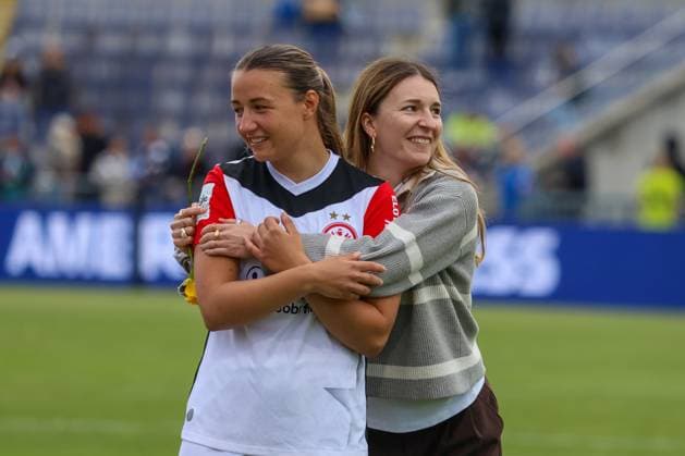 Frankfurt, Germany 04 May 2025 1 BL Women 2024 2025 Eintracht Frankfurt vs TSG Hoffenheim In the picture from left Tanja Pawollek Eintracht Frankfurt and Barbara Dunst Eintracht Frankfurt DFB regulations prohibit any use of photographs as image sequences and or quasi video Stadion am Brentanobad Hessen Copyright: xFotostandx xFantinix