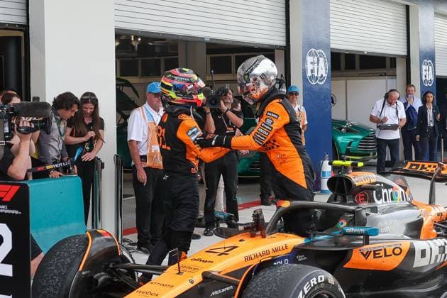 l r Winner, Winner, Oscar Piastri McLaren Formula 1 Team and 2nd place Lando Norris McLaren Formula 1 Team , Grand Prix of Miami, Motorsport, Men, Formula 1, Race, 04 05 2025 Miami Florida USA Copyright: xkolbert-press ChristianxKolbertx