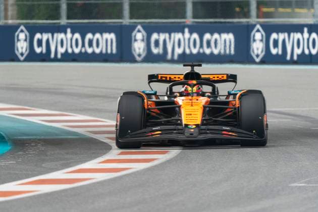 Australian Formula One driver Oscar Piastri of McLaren F1 Team races in the Formula One Miami Grand Prix at the Miami International Autodrome in Miami Gardens, Florida on Sunday, May 4, 2025.  MIA2025050483 GREGxNASH