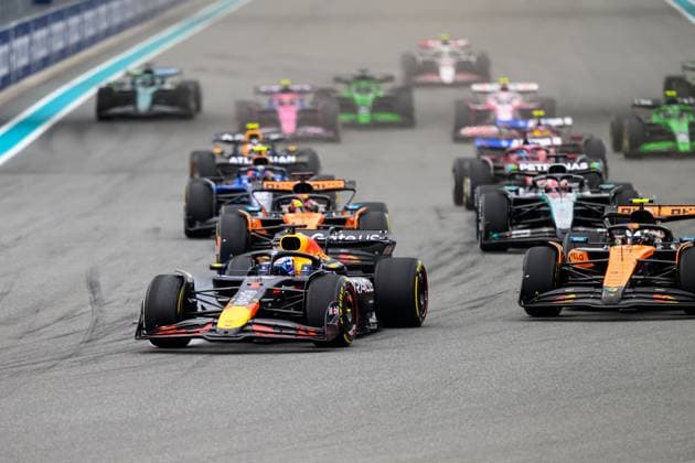 4th May 2025; Miami International Autodrome, Miami, Florida, USA; Formula 1 Crypto.com Miami Grand Prix 2025; Race Day; Max Verstappen of the Netherlands driving the number 1 Oracle Red Bull Racing car in the lead at the start of the race.  ActionPlus12782969 DouglasxMurray