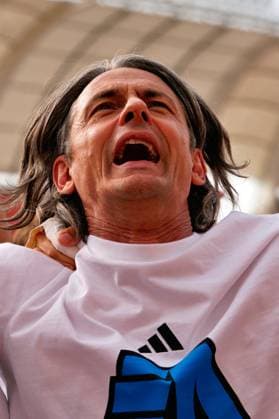 CALCIO - Serie B - SSC Bari vs AC Pisa coach Filippo Inzaghi of Pisa celebrate promotion to Serie A during SSC Bari vs AC Pisa, Italian soccer Serie B match in Bari, Italy, May 04 2025 Bari Italy  Copyright: xIPAxSport ABACAx