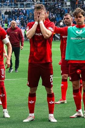 04 05 2025, Football, Men, 2 Bundesliga, Season 2024 2025, Karlsruher SC 1 FC Kaiserslautern, Filip Kaloc 1 FC Kaiserslautern disappoints Karlsruhe BBBank Wildpark Baden Württemberg Germany EN Copyright: xSebastianxBachx