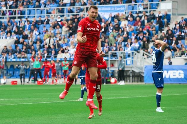 04 05 2025, Football, Men, 2 Bundesliga, Season 2024 2025, Karlsruher SC 1 FC Kaiserslautern, Goal celebration to 2 2, Goalscorer Daniel Hanslik 1 FC Kaiserslautern Karlsruhe BBBank Wildpark Baden Württemberg Germany EN Copyright: xSebastianxBachx